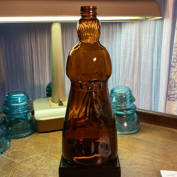 1961 Mrs. Butterworth, Pancake Syrup amber glass Vintage - Picture 5 of 10